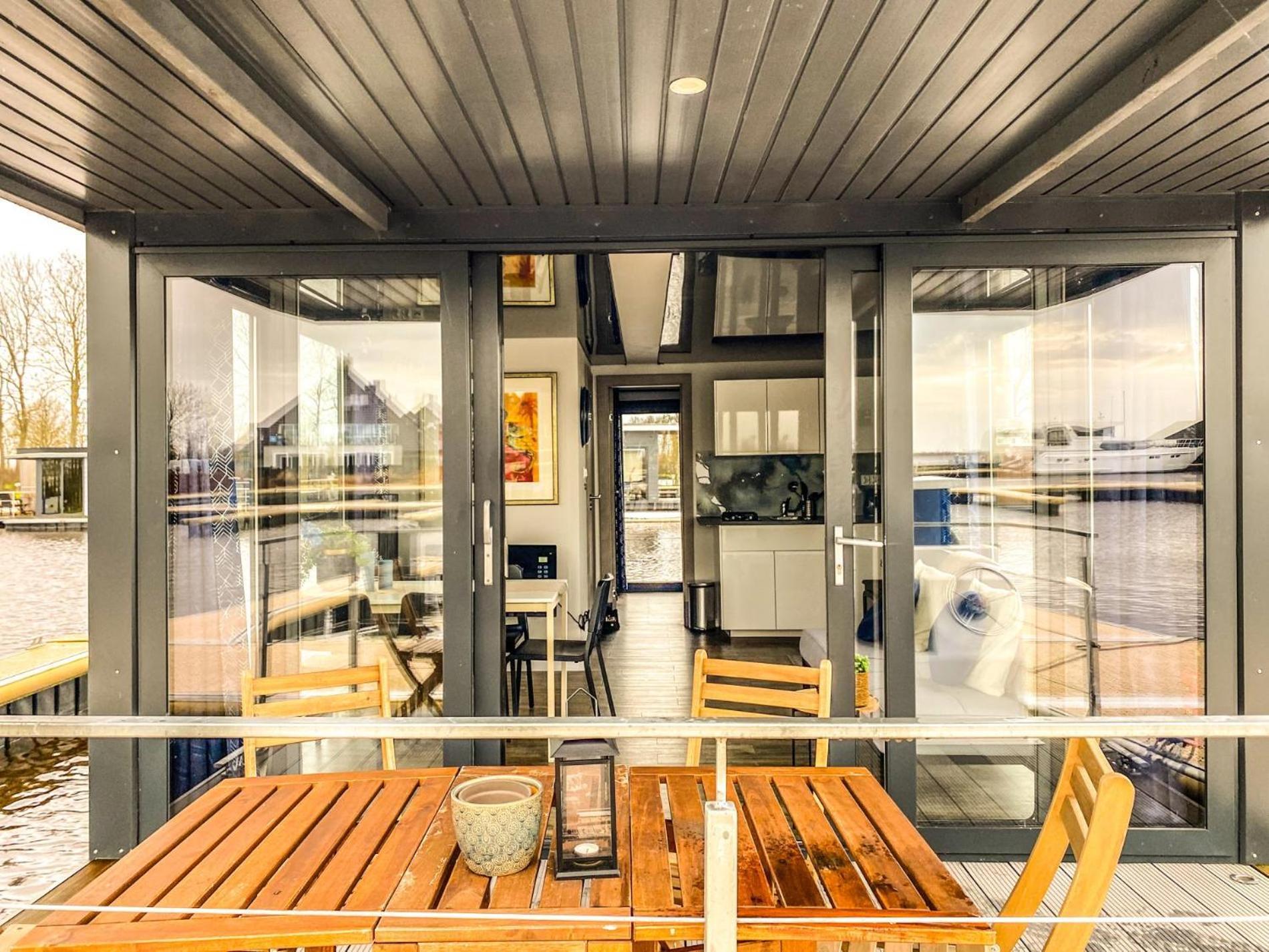 Houseboat Blue Sneekermeer Offingawier Eksteriør billede